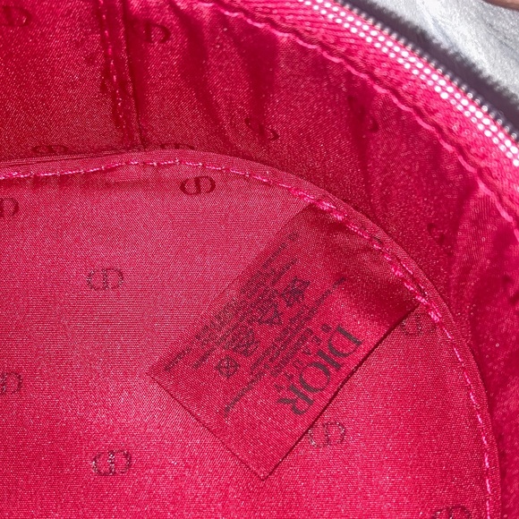 Dior Glossy Red Cosmetic Case🌸 comes with box - Picture 5 of 5